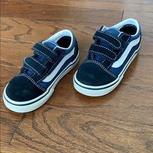 Toddler boys Vans Velcro shoes